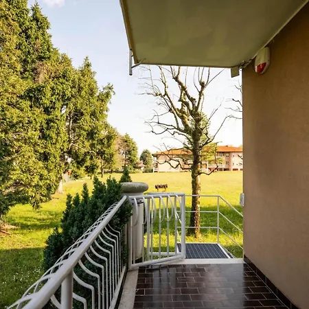 Como-swiss 15 Min - Big With Parking - Terrace - Wifi Holiday home *