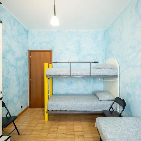 Como-swiss 15 Min - Big With Parking - Terrace - Wifi Holiday home Olgiate Comasco