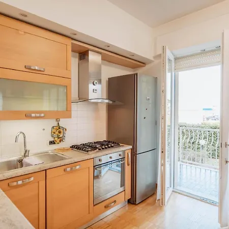 Como-swiss 15 Min - Big With Parking - Terrace - Wifi Holiday home