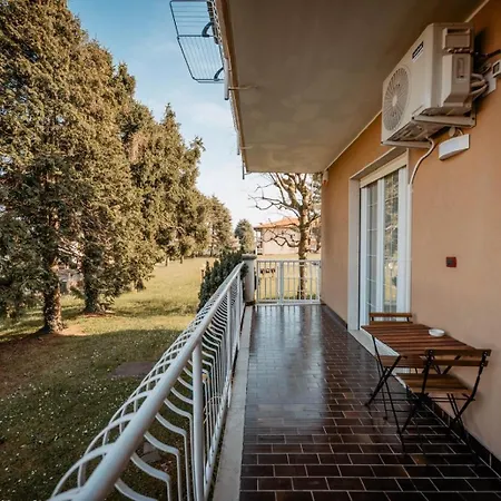 Holiday home Como-swiss 15 Min - Big With Parking - Terrace - Wifi Olgiate Comasco